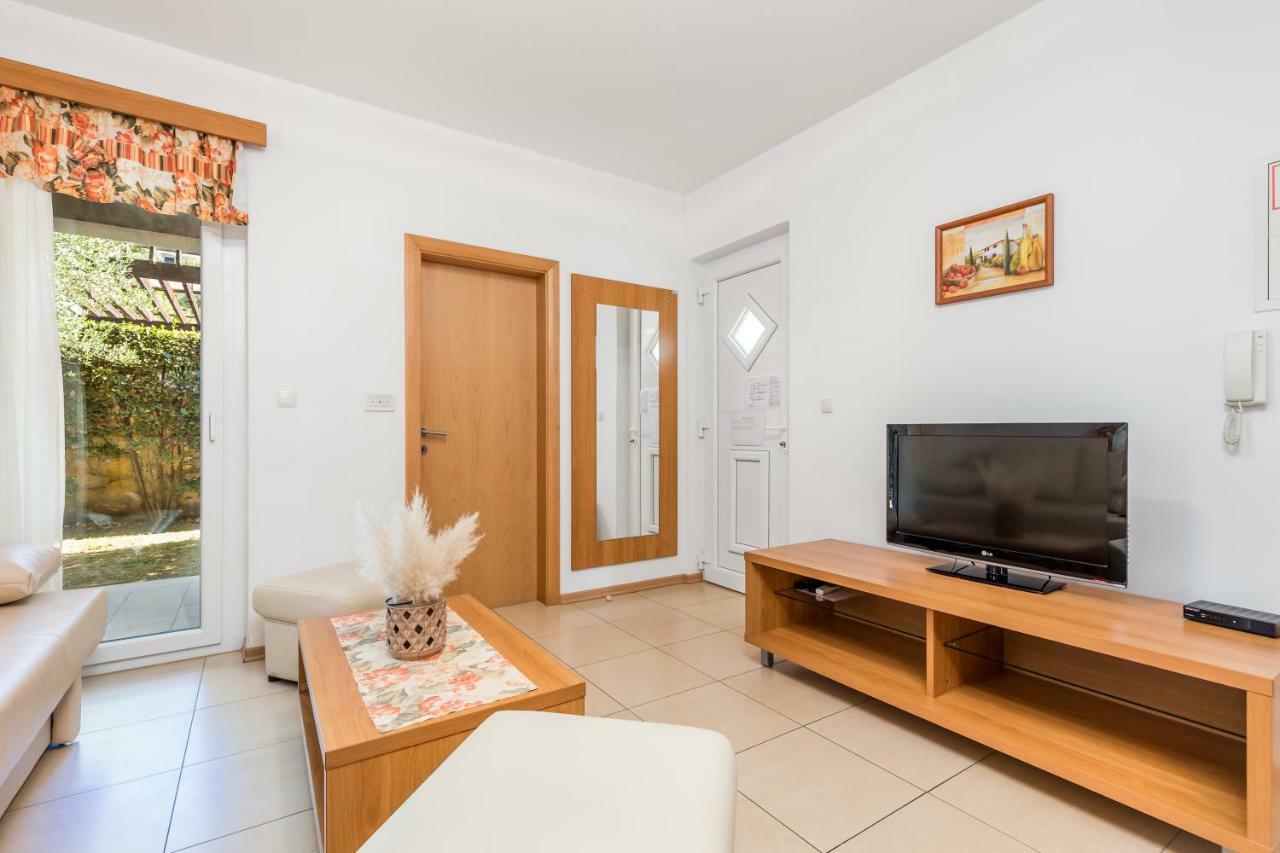 Villas Rab Banjol מראה חיצוני תמונה