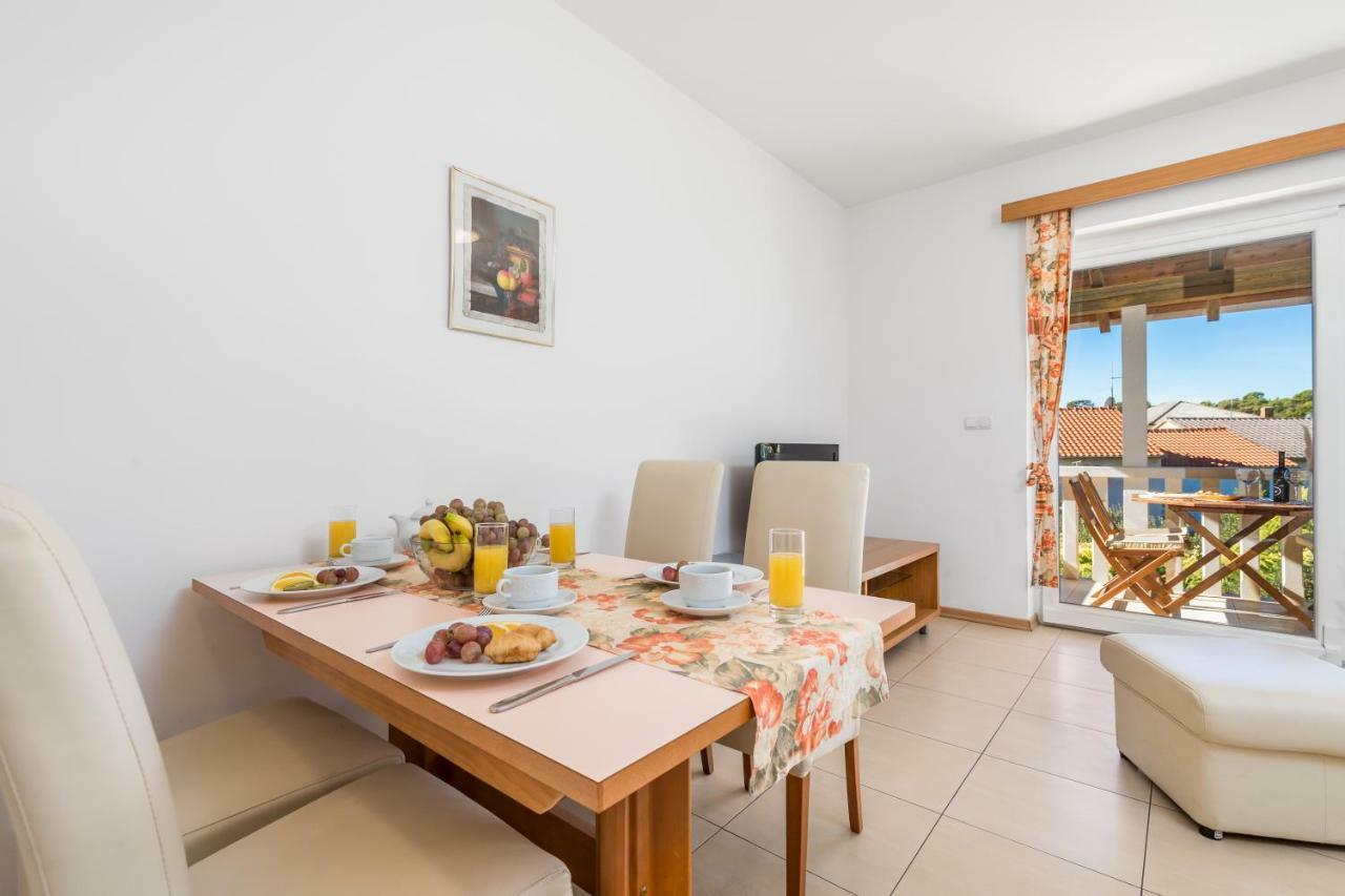 Villas Rab Banjol מראה חיצוני תמונה